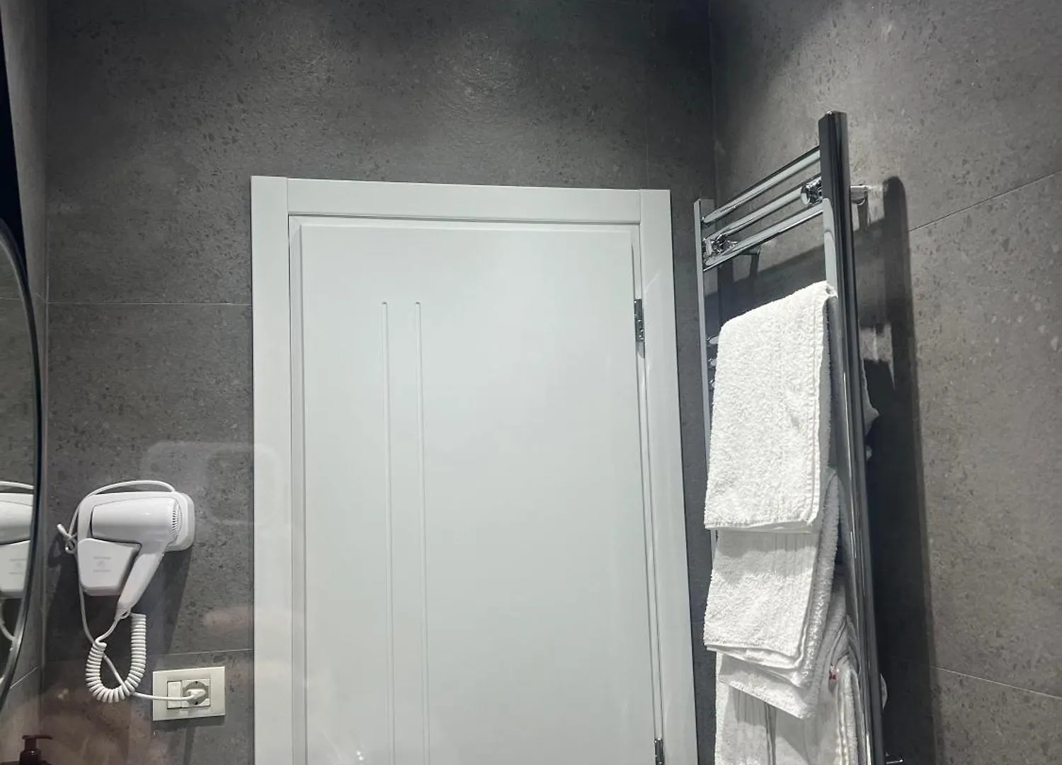 여관 Te Porta 호텔 베라트